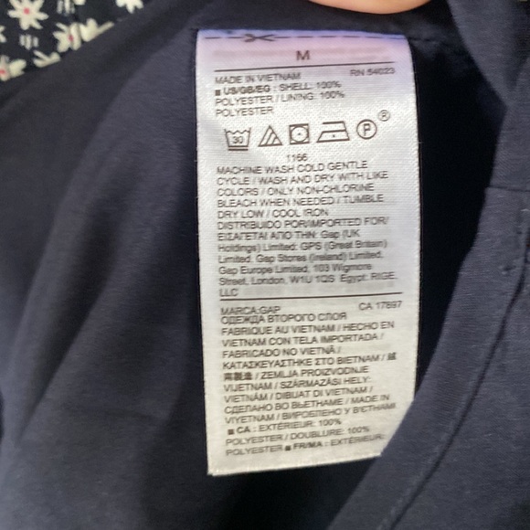 Blue Gap short beach-y dress with white flowers, size M. - Picture 6 of 7